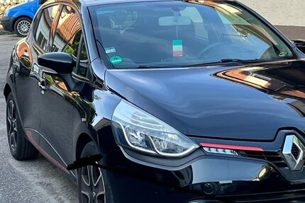 Renault Clio 79.000 km 6.000 &euro; Esslingen Am Neckar 73734