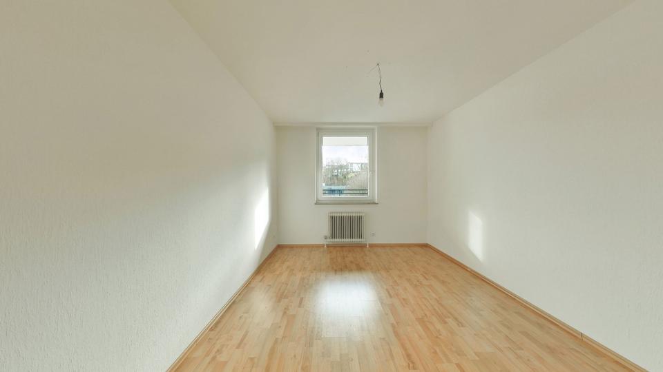 Etagenwohnung Reutlingen Orschel-Hagen - 3 Zimmer, 101 m&sup2;, 1.400&euro; | Angebot:26613956