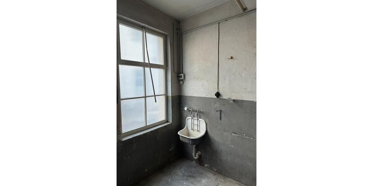 Gewerbeobjekt Esslingen am Neckar Hegensberg - 220&euro; | Angebot:25064424