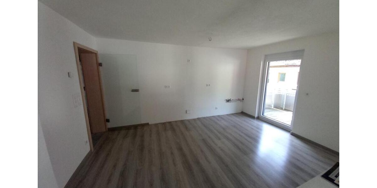 Etagenwohnung Burladingen - 3.5 Zimmer, 85 m&sup2;, 893&euro; | Angebot:25823529
