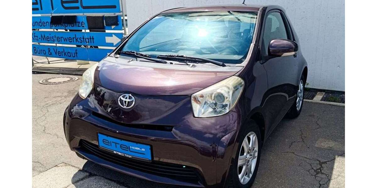 Toyota iQ 180.217 km 2.990 &euro; Pfullingen 72793
