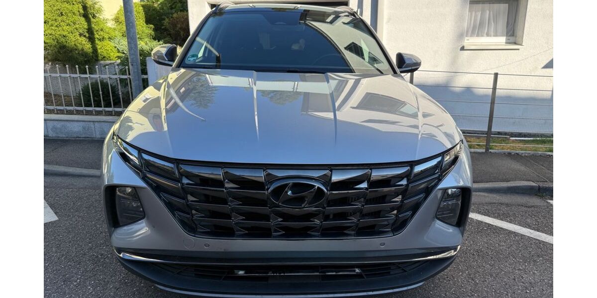 Hyundai TUCSON 128.000 km 19.700 &euro; Esslingen 73734