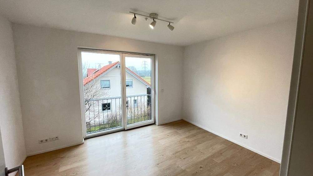 Doppelhaushälfte Holzgerlingen - 6 Zimmer, 160 m&sup2;, 3.633&euro; | Angebot:25800085