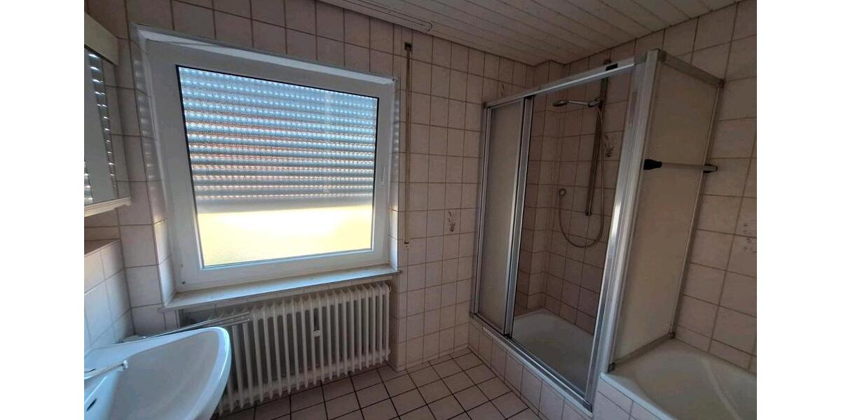 Etagenwohnung Reutlingen Altenburg - 1 Zimmer, 40 m&sup2;, 430&euro; | Angebot:27610036
