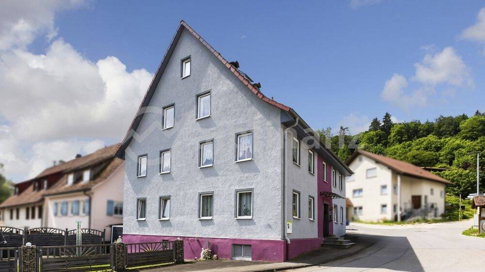 Mehrfamilienhaus, Wohnhaus Münsingen / Buttenhausen Buttenhausen - 8 Zimmer, 296 m&sup2;, 298.000&euro; | Angebot:25743276