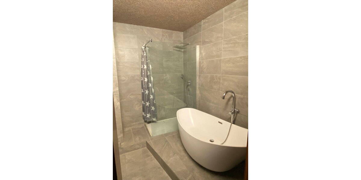 Etagenwohnung Unterhausen Unterhausen - 4 Zimmer, 110 m&sup2;, 350.000&euro; | Angebot:25927759