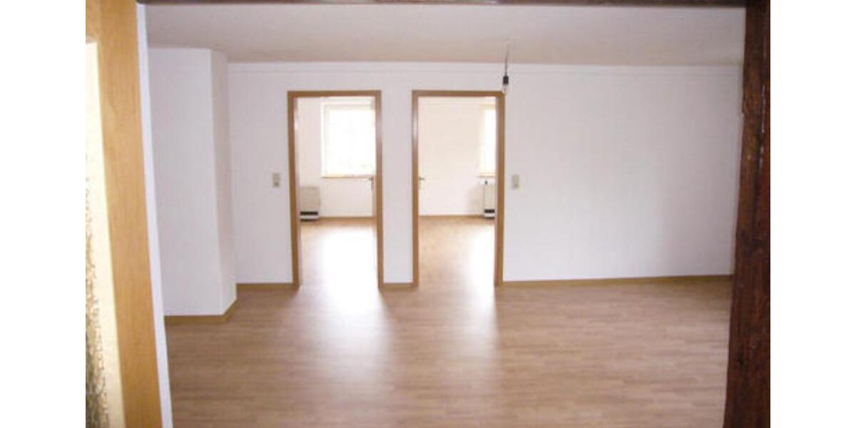 Etagenwohnung Hohenstein - 3 Zimmer, 89 m&sup2;, 650&euro; | Angebot:25055289