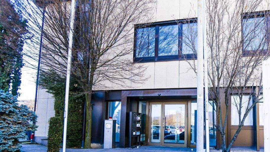 Gewerbeobjekt Esslingen am Neckar Pliensauvorstadt - 840&euro; | Angebot:25701969