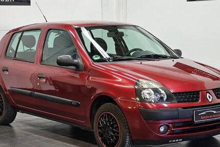 Renault Clio 183.000 km 1.850 &euro; Hechingen 72379