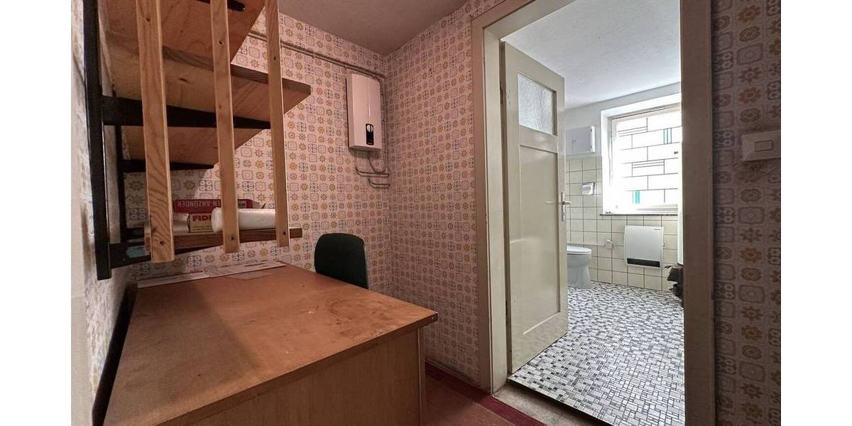 Einfamilienhaus Hirrlingen - 3 Zimmer, 110 m&sup2;, 120.000&euro; | Angebot:26697980