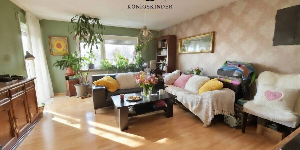 Etagenwohnung Esslingen am Neckar Zollberg - 4 Zimmer, 111 m&sup2;, 420.000&euro; | Angebot:26657618