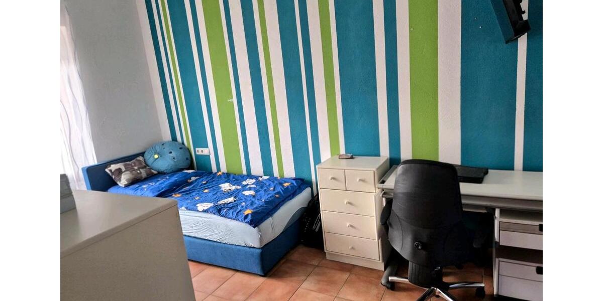 Reihenhaus Burladingen - 5 Zimmer, 140 m&sup2;, 1.000&euro; | Angebot:25403159