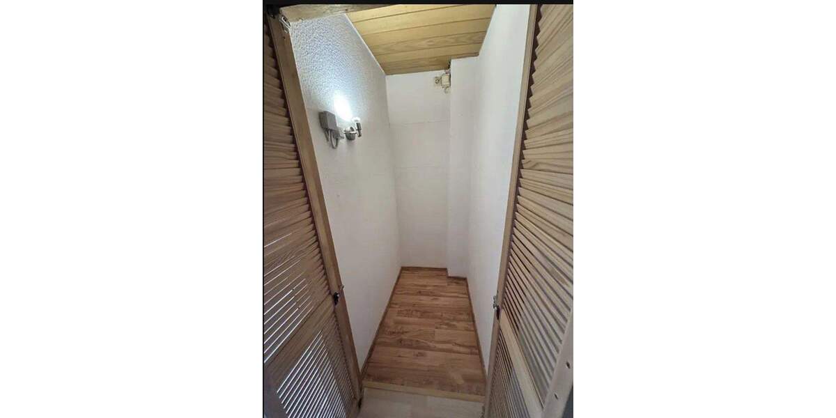 Etagenwohnung Herrenberg - 4 Zimmer, 96 m&sup2;, 330.000&euro; | Angebot:25712558