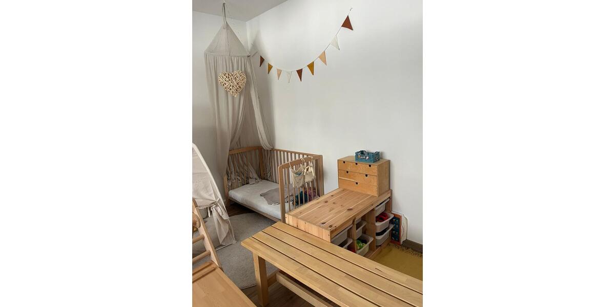 Erdgeschoßwohnung Esslingen am Neckar Brühl - 4 Zimmer, 97 m&sup2;, 1.300&euro; | Angebot:25862059