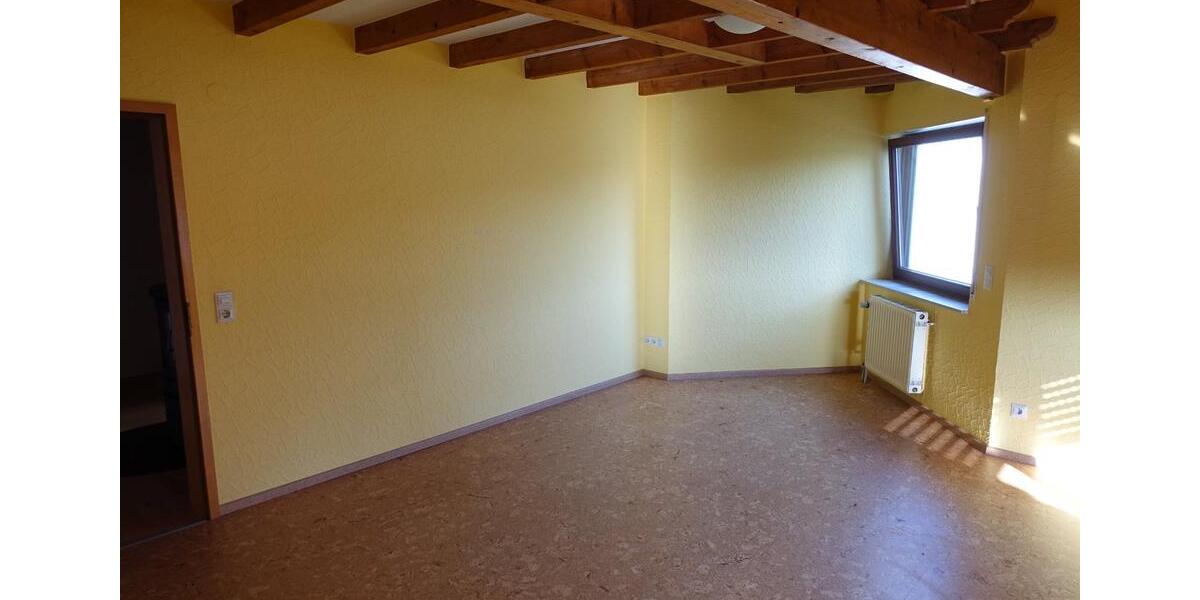 Maisonettenwohnung Kirchentellinsfurt - 4.5 Zimmer, 130 m&sup2;, 1.700&euro; | Angebot:25642653