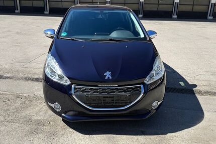 Peugeot 208 88.411 km 5.490 &euro; Böblingen 71034