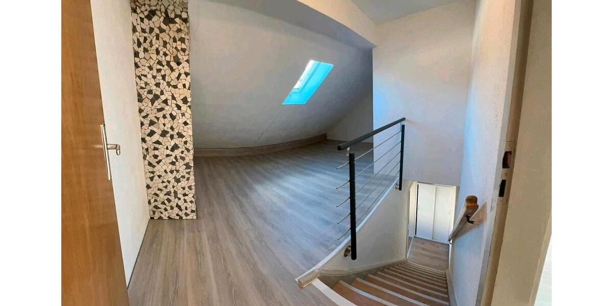 Reihenhaus Reutlingen Sondelfingen - 5 Zimmer, 87 m&sup2;, 1.200&euro; | Angebot:26611073