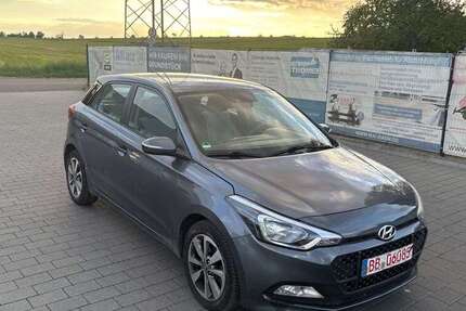 Hyundai i20 113.222 km 4.499 &euro; Weil Im Schoenbuch 71093