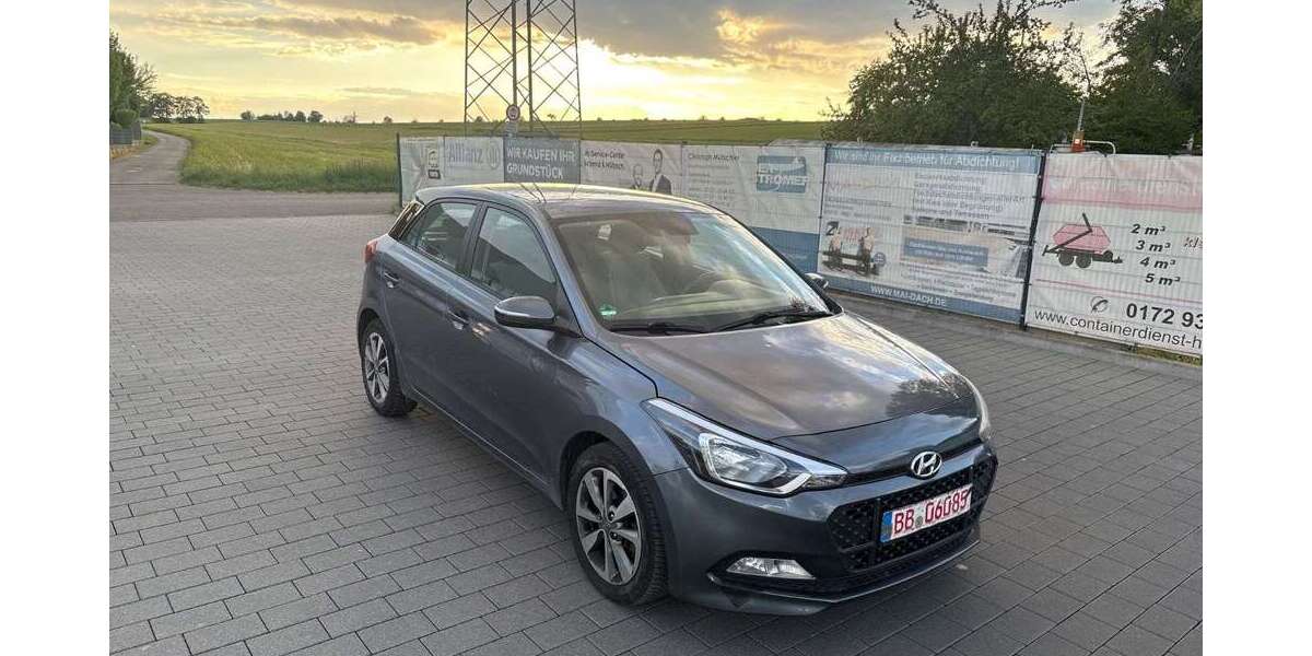 Hyundai i20 113.222 km 4.499 &euro; Weil Im Schoenbuch 71093