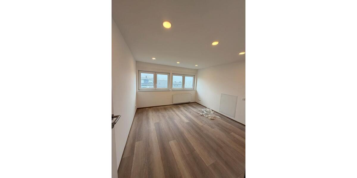 Dachgeschoßwohnung Herrenberg - 2 Zimmer, 50 m&sup2;, 1.100&euro; | Angebot:25137051