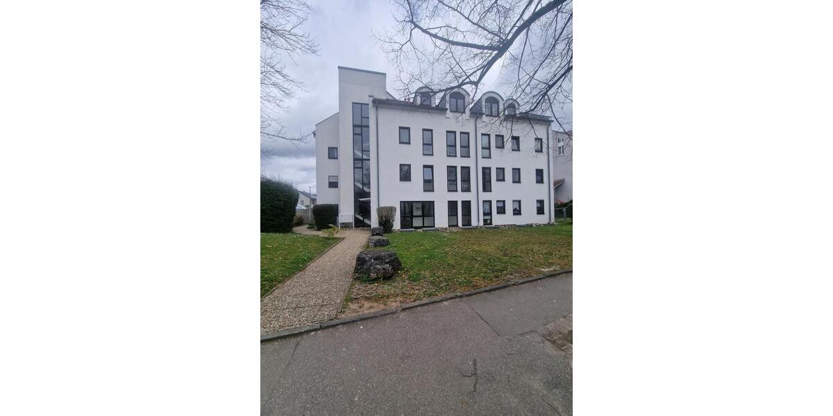 Etagenwohnung Sindelfingen Eichholz - 1.5 Zimmer, 37 m&sup2;, 750&euro; | Angebot:26033386