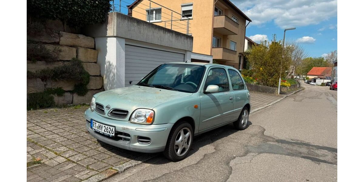 Nissan Micra 177.000 km 1.390 &euro; Pfullingen 72793