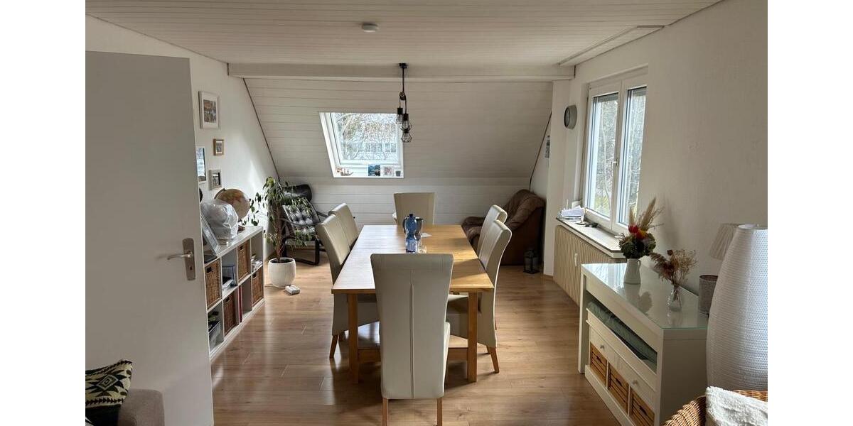 Etagenwohnung Pfullingen - 3 Zimmer, 90 m&sup2;, 280.000&euro; | Angebot:25417920