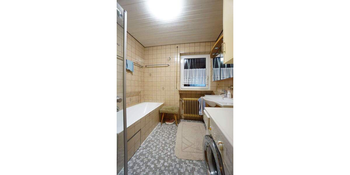 Einfamilienhaus Dettingen an der Erms - 7 Zimmer, 157 m&sup2;, 580.000&euro; | Angebot:25697065