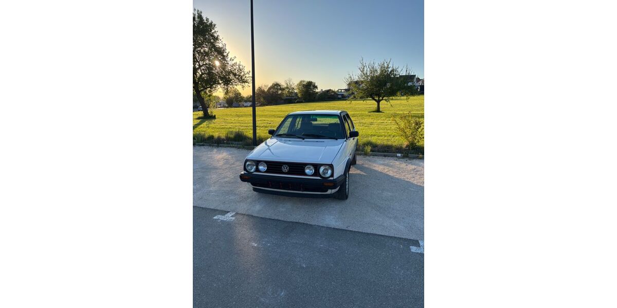 VW Golf 253.128 km 4.500 &euro; Eningen unter Achalm 72800
