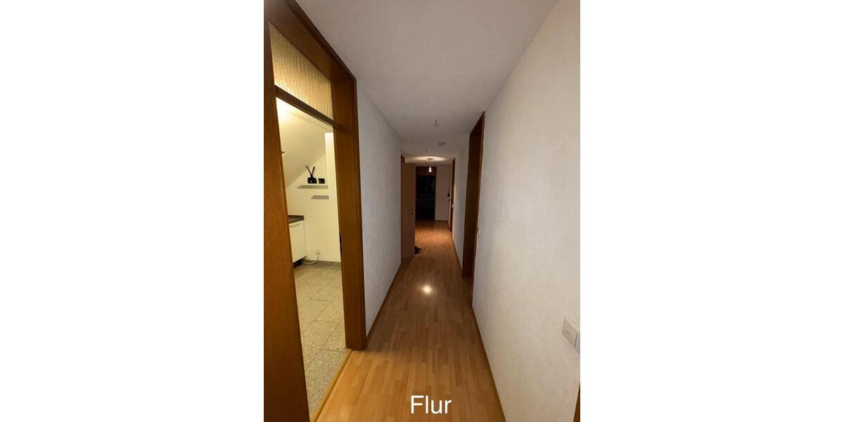 Etagenwohnung Böblingen Dagersheim - 4 Zimmer, 98 m&sup2;, 1.260&euro; | Angebot:25964379