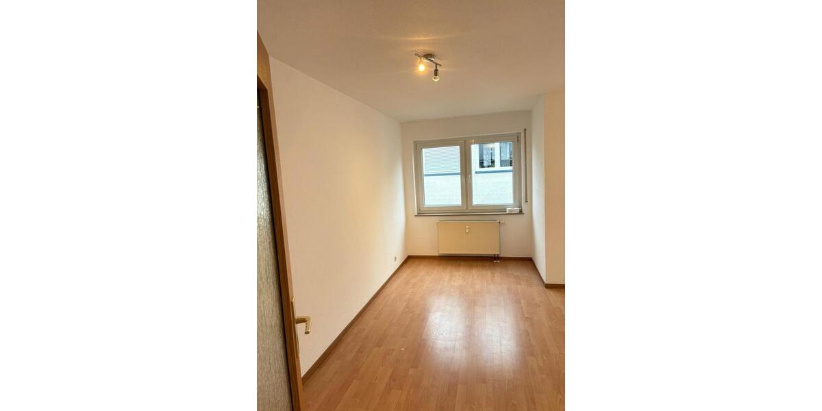 Etagenwohnung Pfullingen - 2 Zimmer, 61 m&sup2;, 870&euro; | Angebot:25752022