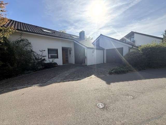 Einfamilienhaus Nürtingen - 6.5 Zimmer, 165 m&sup2;, 690.000&euro; | Angebot:27656698