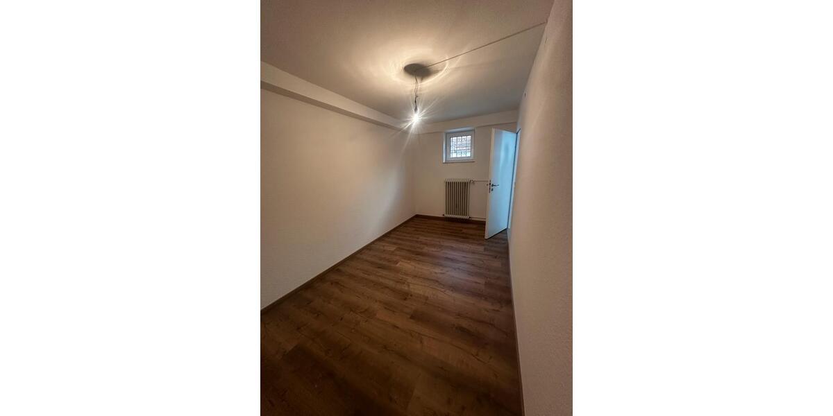 Erdgeschoßwohnung Bisingen - 3.5 Zimmer, 80 m&sup2;, 1.050&euro; | Angebot:26691378