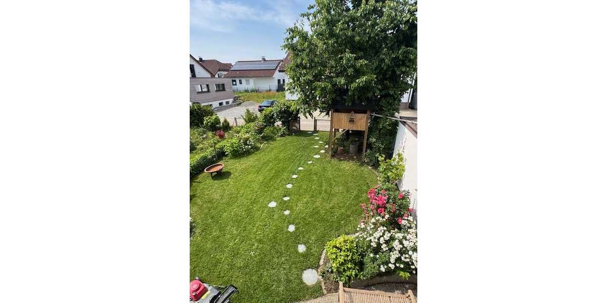 Etagenwohnung Gäufelden-Öschelbronn Öschelbronn - 5 Zimmer, 142 m&sup2;, 1.450&euro; | Angebot:21597132