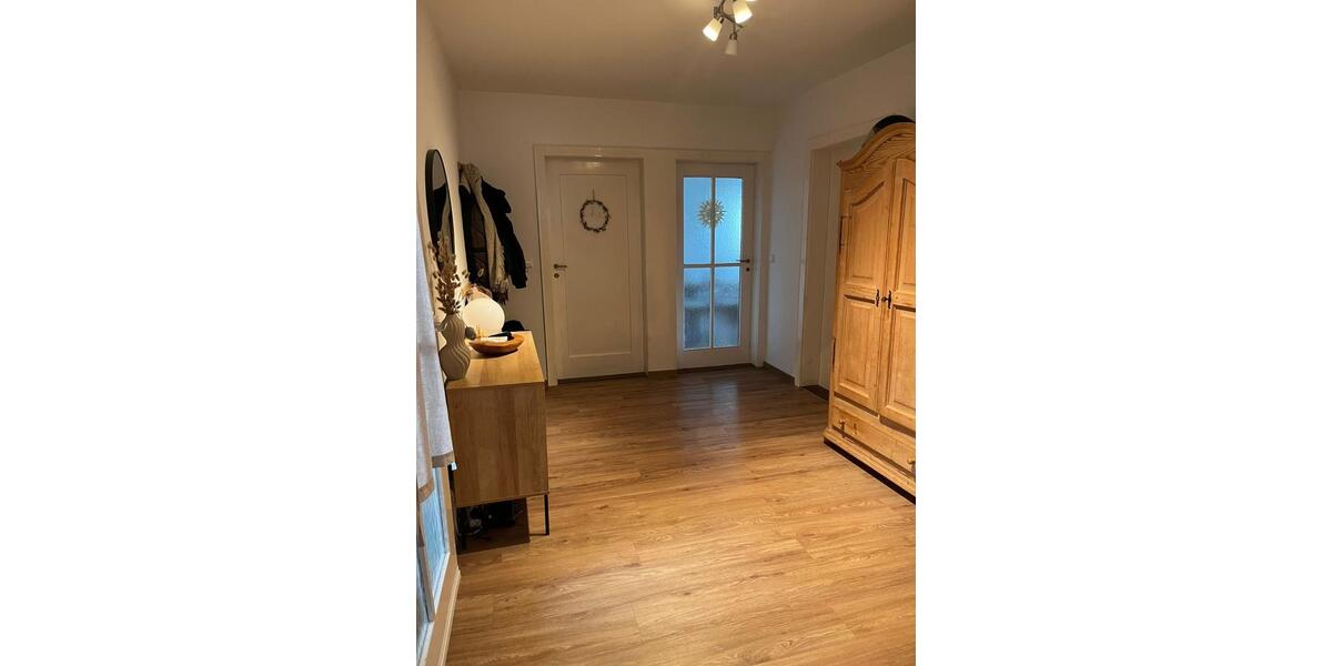 Erdgeschoßwohnung Esslingen am Neckar Brühl - 4 Zimmer, 97 m&sup2;, 1.300&euro; | Angebot:25862059