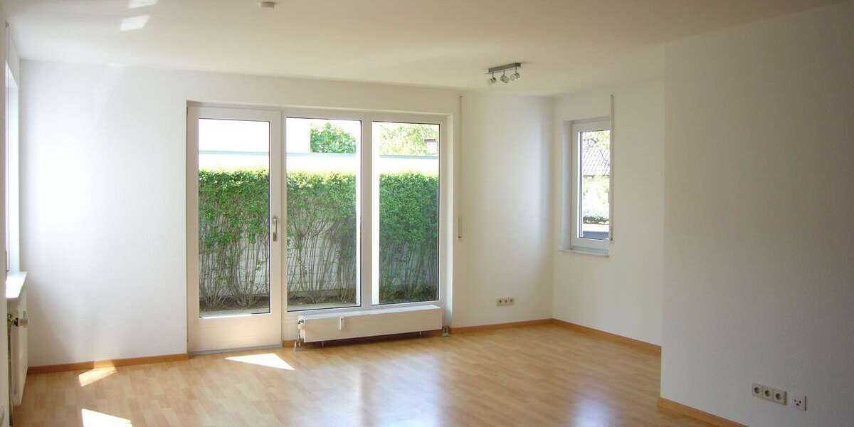 Etagenwohnung Reutlingen - 3 Zimmer, 84 m&sup2;, 990&euro; | Angebot:24628512