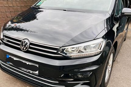 VW Touran 52.000 km 29.950 &euro; Sindelfingen 71069