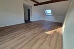 Dachgeschoßwohnung Reutlingen Altenburg - 2 Zimmer, 87 m&sup2;, 1.000&euro; | Angebot:26547341