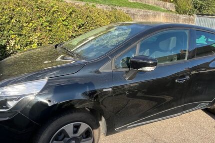Renault Clio 13.500 km 10.750 &euro; Plochingen 73207