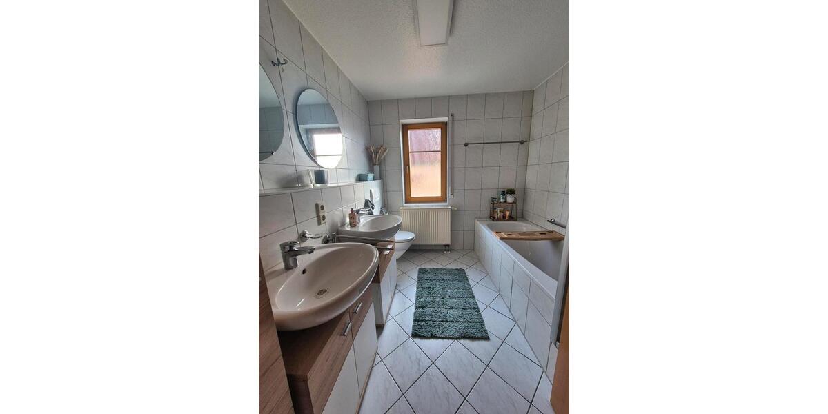 Etagenwohnung Rottenburg am Neckar - 4.5 Zimmer, 116 m&sup2;, 409.000&euro; | Angebot:26975459