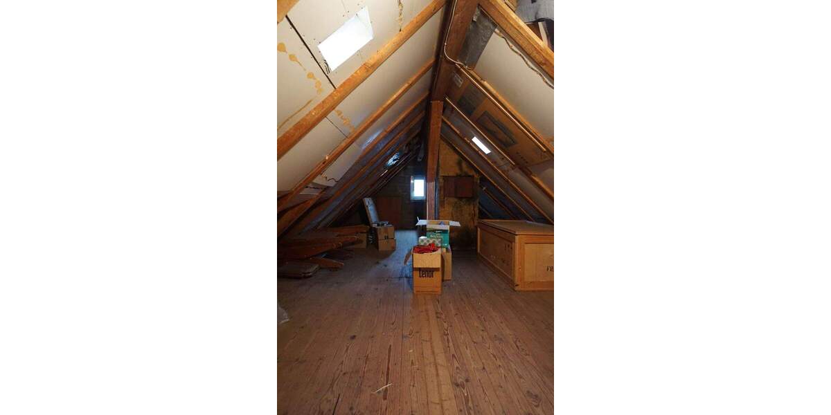 Einfamilienhaus Dettingen an der Erms - 7 Zimmer, 157 m&sup2;, 580.000&euro; | Angebot:25697065