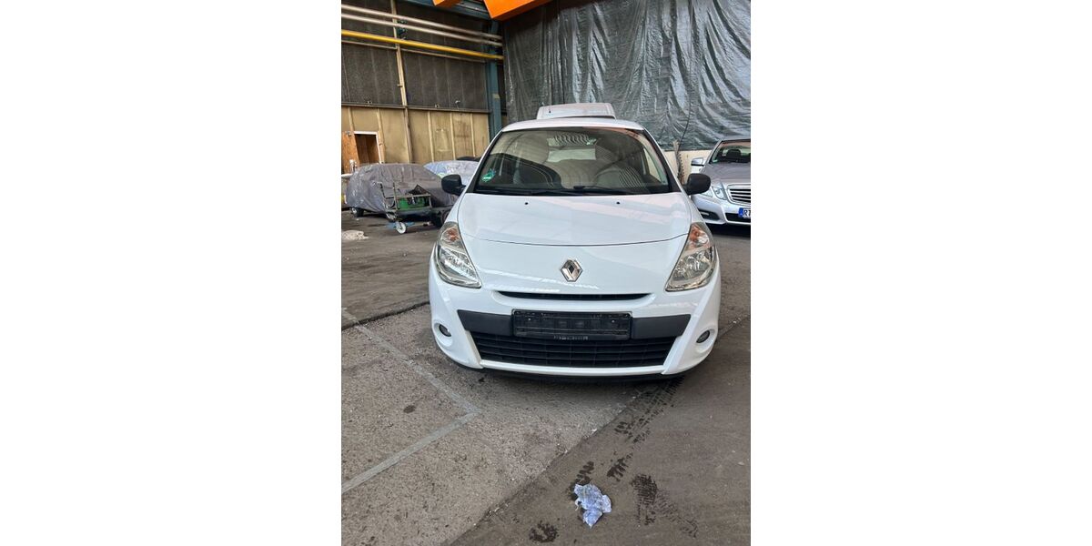 Renault Clio 196.400 km 1.880 &euro; Lichtenstein 72805