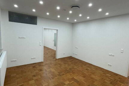 Wohnung Böblingen - 2 Zimmer, 90 m&sup2;, 1.250&euro; | Angebot:26376911