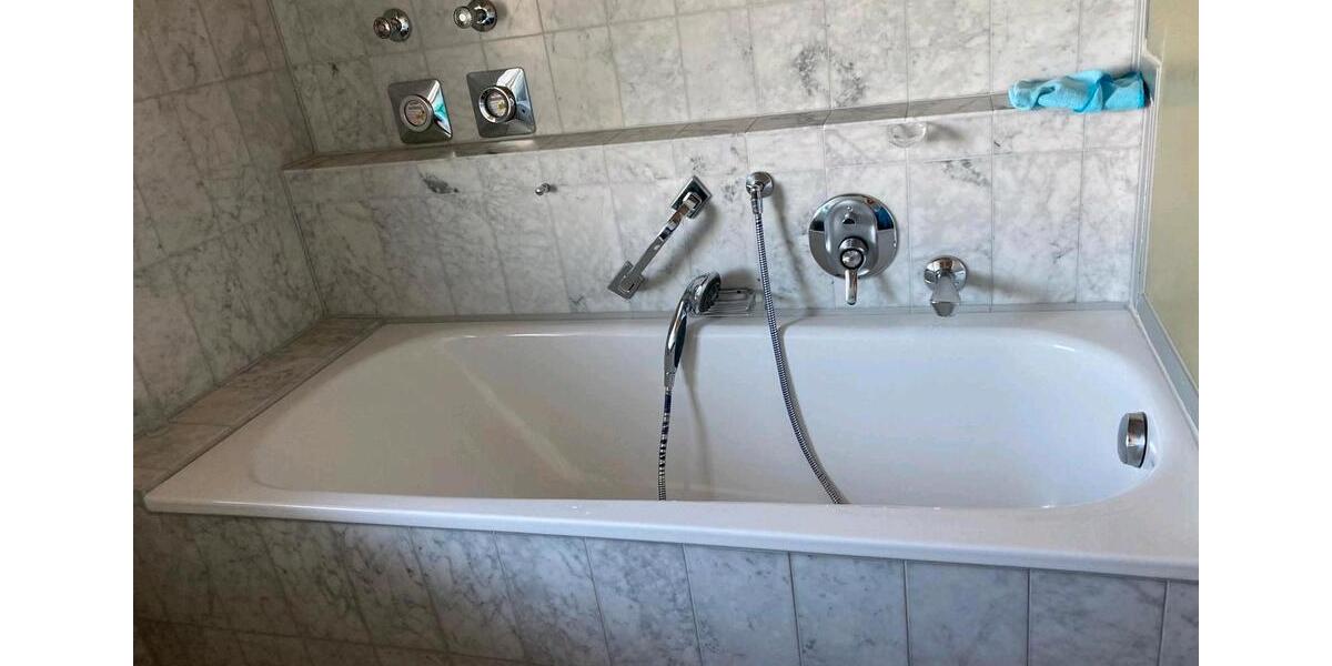Dachgeschoßwohnung Reutlingen Altenburg - 3 Zimmer, 68 m&sup2;, 800&euro; | Angebot:26550324