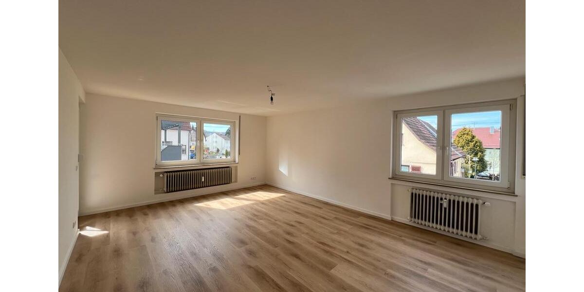 Etagenwohnung Eningen unter Achalm - 3 Zimmer, 74 m&sup2;, 1.285&euro; | Angebot:26041296