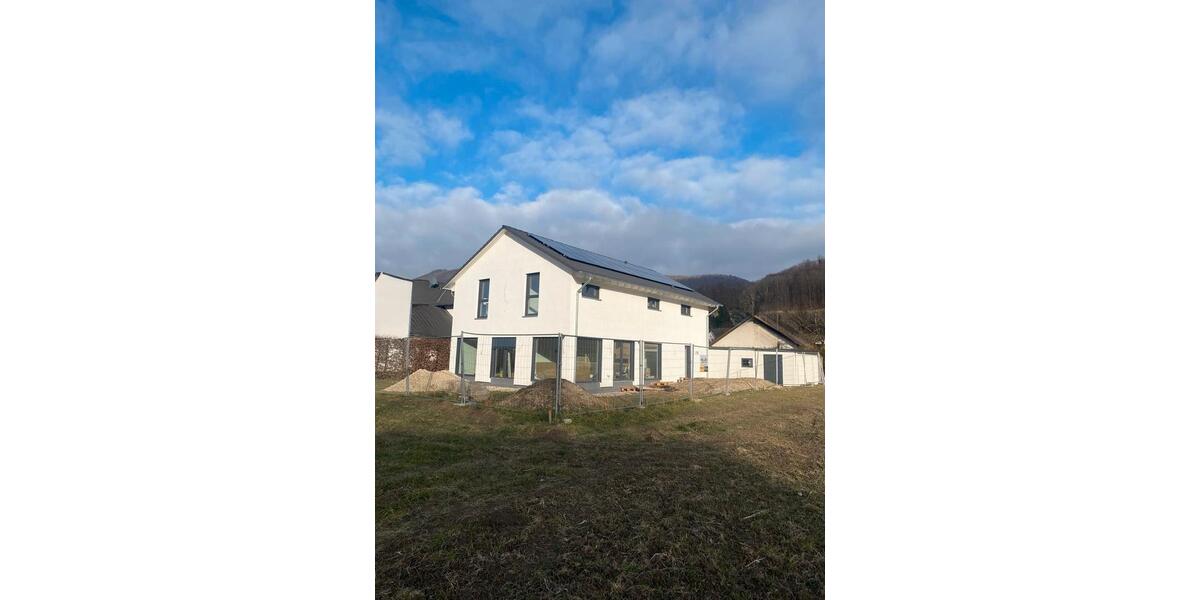 Einfamilienhaus Esslingen am Neckar Oberesslingen - 6 Zimmer, 193 m&sup2;, 1.550.000&euro; | Angebot:25302016