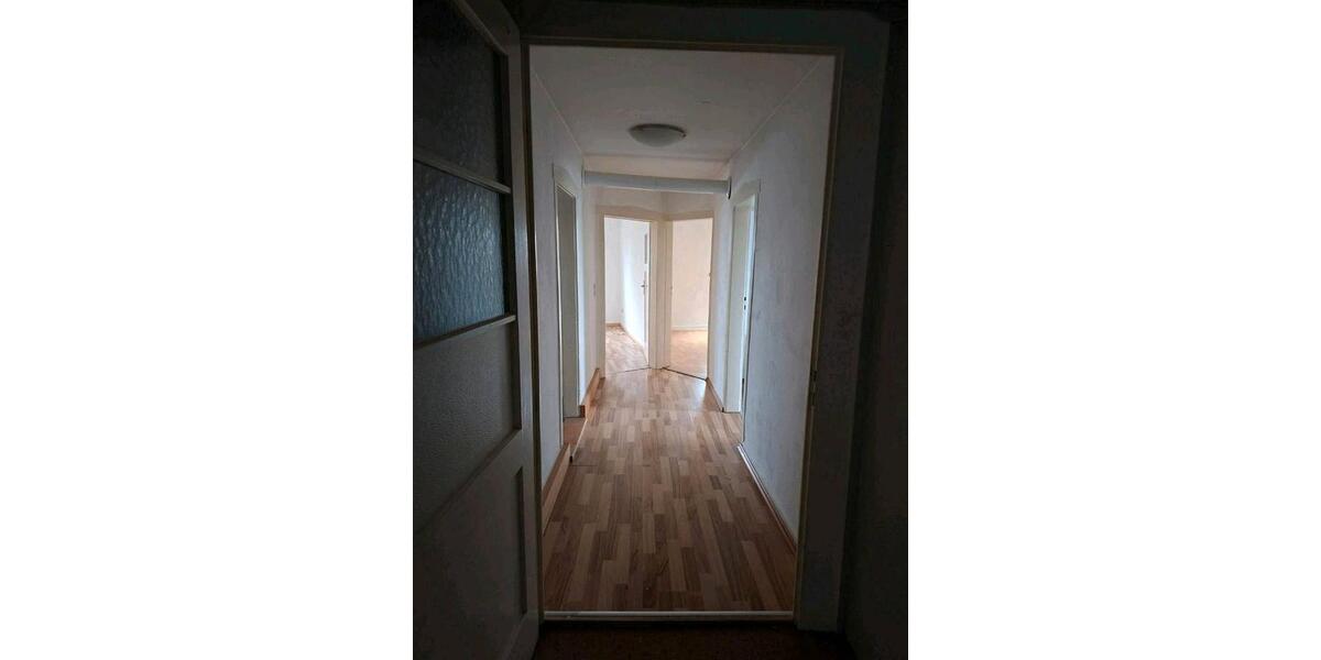 Dachgeschoßwohnung Hechingen - 3.5 Zimmer, 78 m&sup2;, 650&euro; | Angebot:26003425