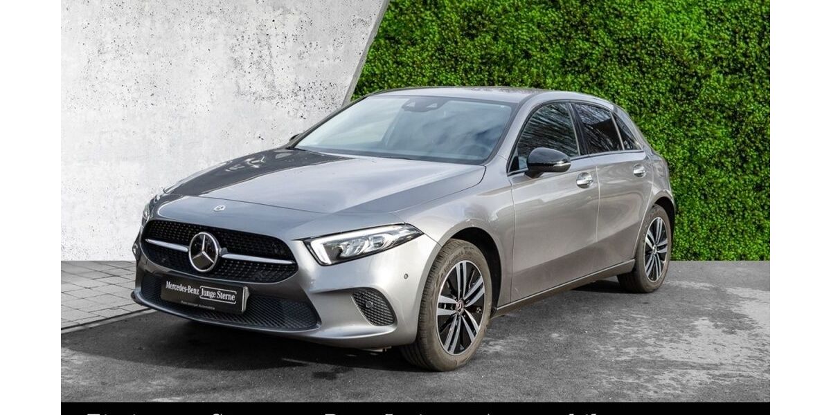 Mercedes-Benz A 250 33.310 km 27.980 &euro; Esslingen 73730