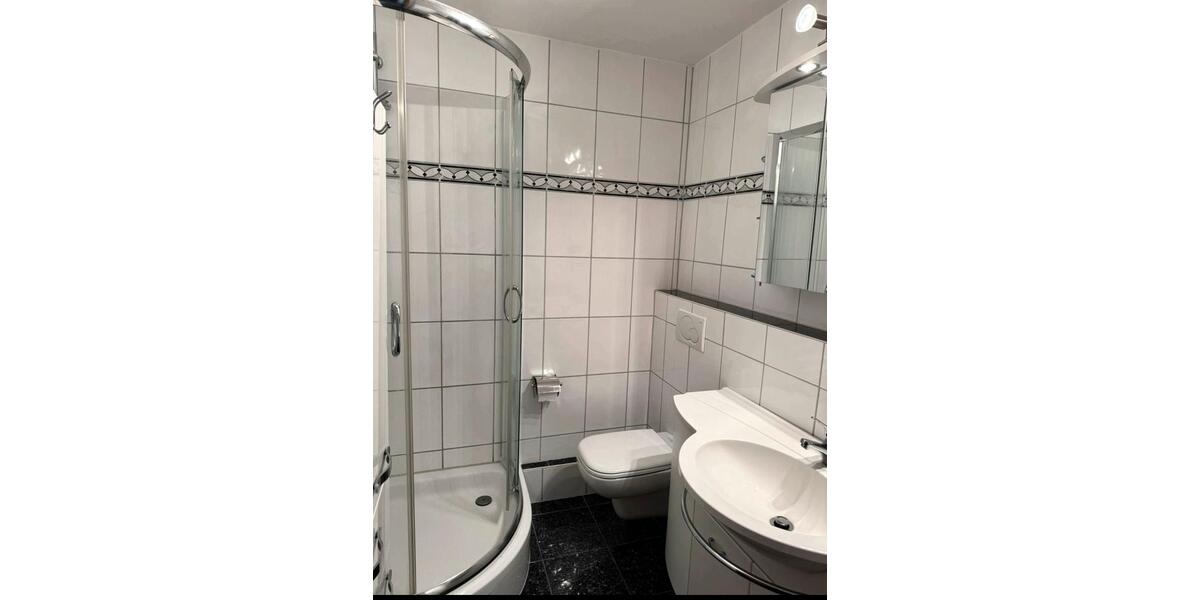 Etagenwohnung Pfullingen - 4 Zimmer, 100 m&sup2;, 329.000&euro; | Angebot:26984827