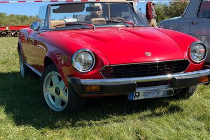 Fiat 124 Spider 124.000 km 11.900 &euro; Reutlingen 72768